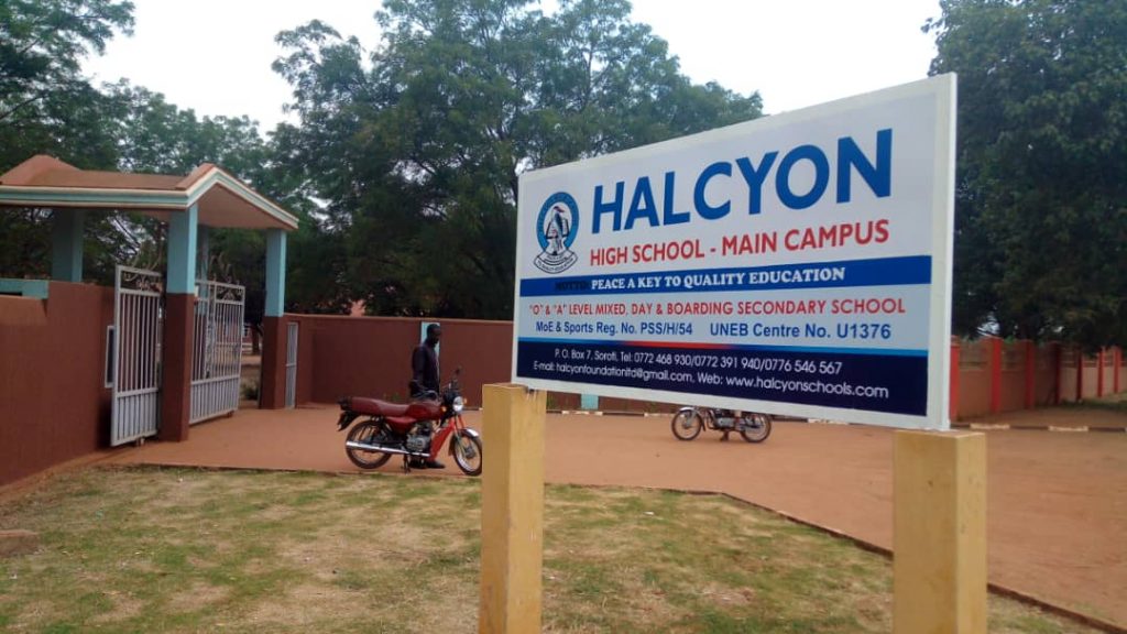 Main Campus Signpost Halcyon Schools